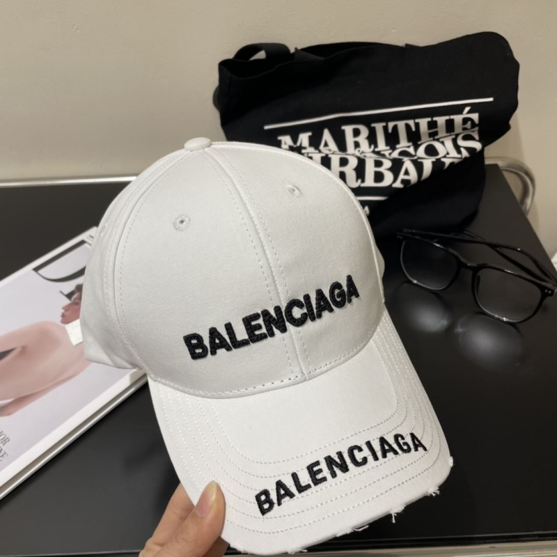 BALENCIAGA